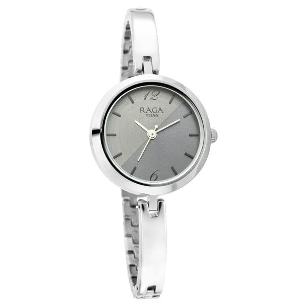 Titan 2606SM05 Raga Viva Silver Dial Women Watch With Metal Strap