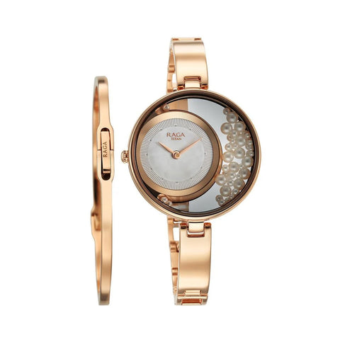 Titan 95224WM01 Raga Power Pearls Quartz Analog White Dial with loose pearls Metal Strap Watch for Women